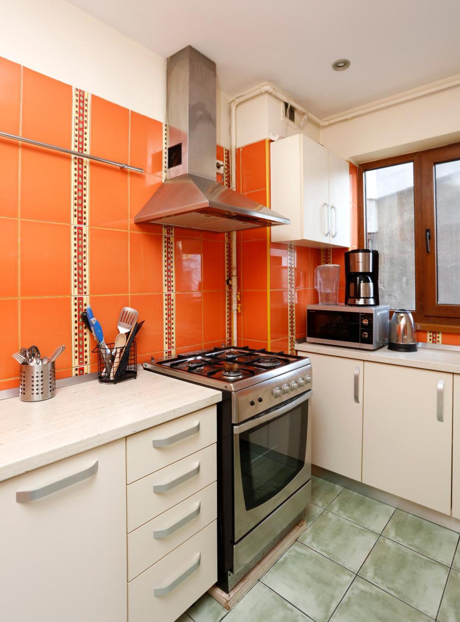 Peaceful Getaway - Generous 3-Bedroom Sanctuary - Close To Historic Old Town Бухарест Екстер'єр фото